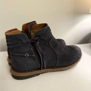 Born Blue Suede Leather Comfort Booties Women’s Size 9.5 Medium M